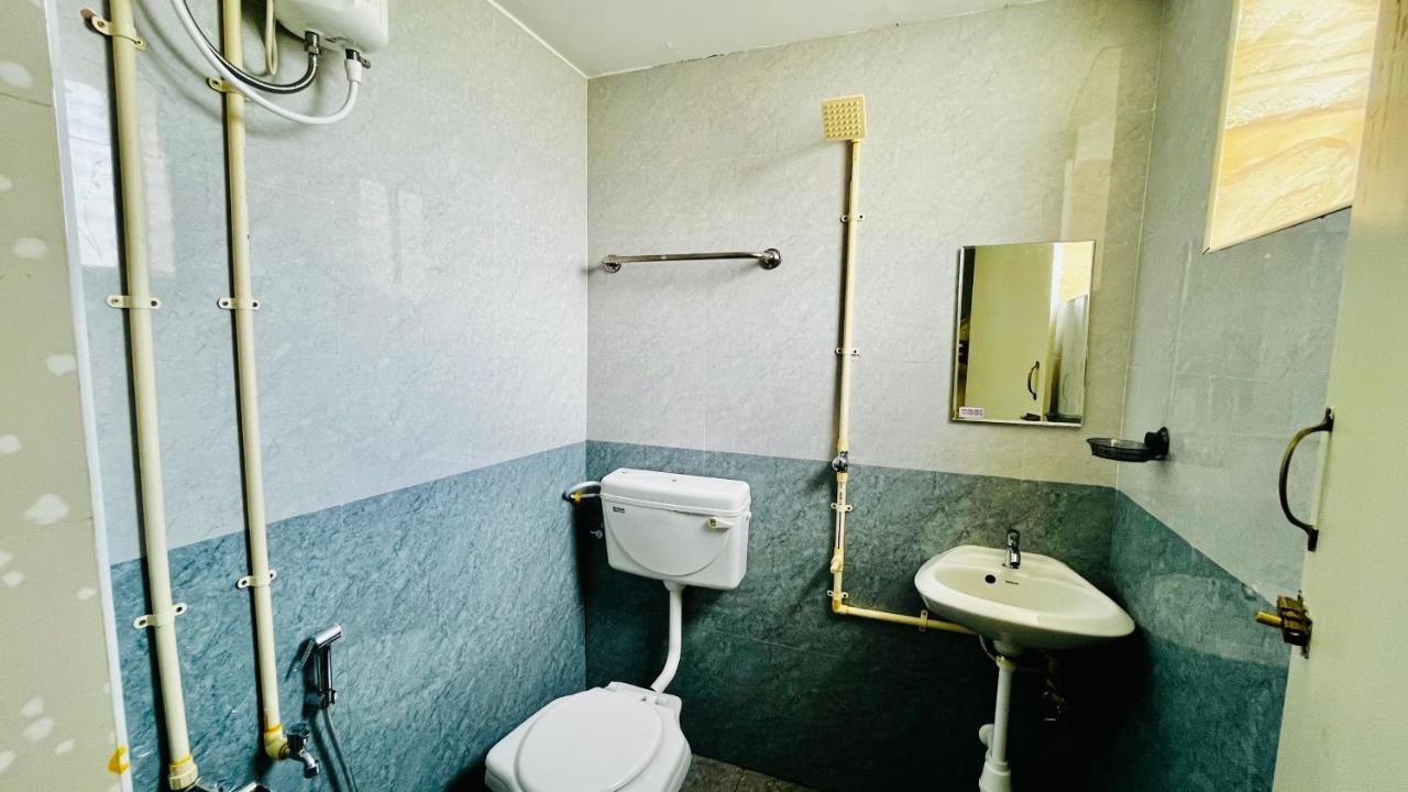 Hotel Star Nivas, Srirangam Tiruchirappalli Εξωτερικό φωτογραφία
